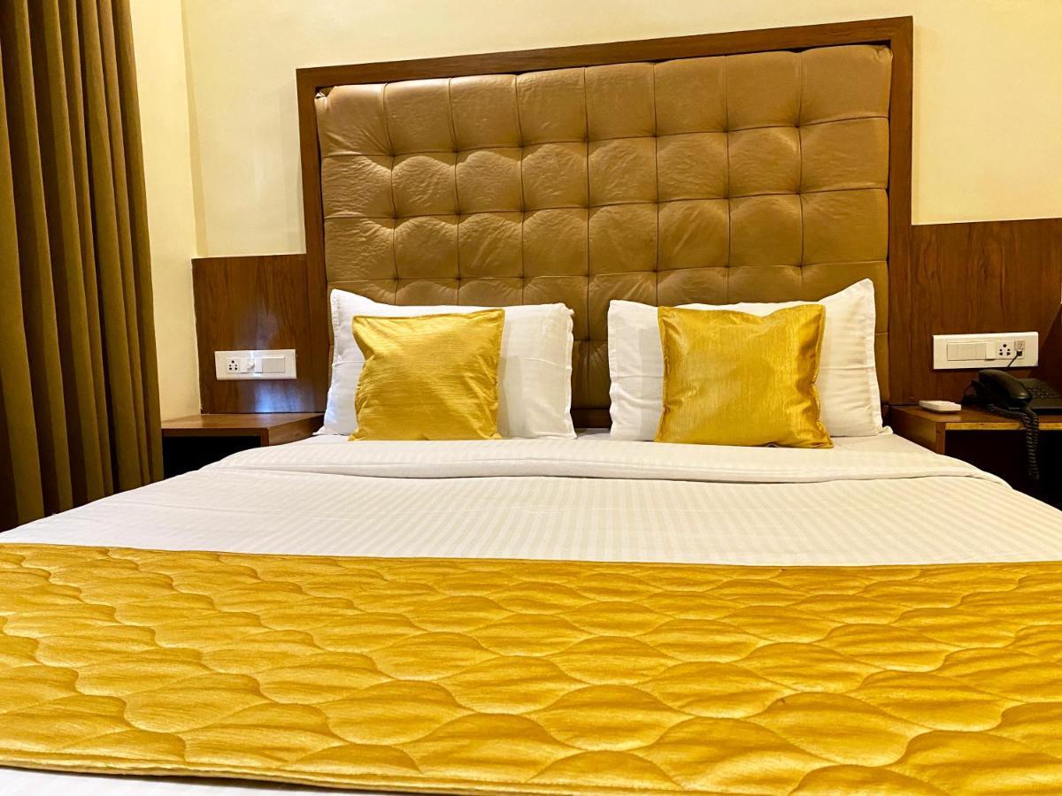 Hotel Pearl'S Bkc Inn- Near Trade Centre, Visa Consulate Mumbai Bagian luar foto