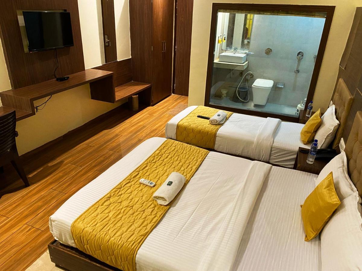 Hotel Pearl'S Bkc Inn- Near Trade Centre, Visa Consulate Mumbai Bagian luar foto
